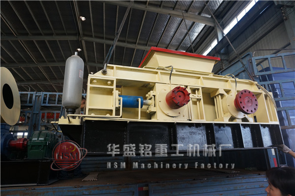 对辊破碎机图片